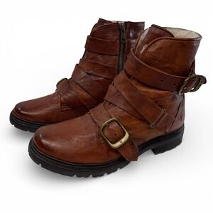 Frye Vanessa Tanker shearling boots Size 8 Cognac leather Buckle Moto Biker